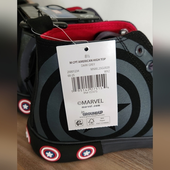 ๐ Captain America High-Top Sneakers โ Size 8.5 Marvel Avengers โ New with Tags - Picture 10 of 12